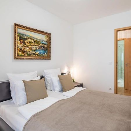 Homey Apartment With Ac And Balcony Budapesta Exterior foto