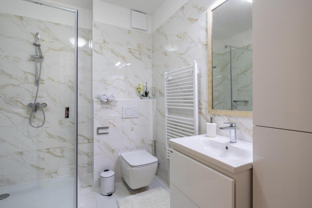 Homey Apartment With Ac And Balcony Budapesta Exterior foto