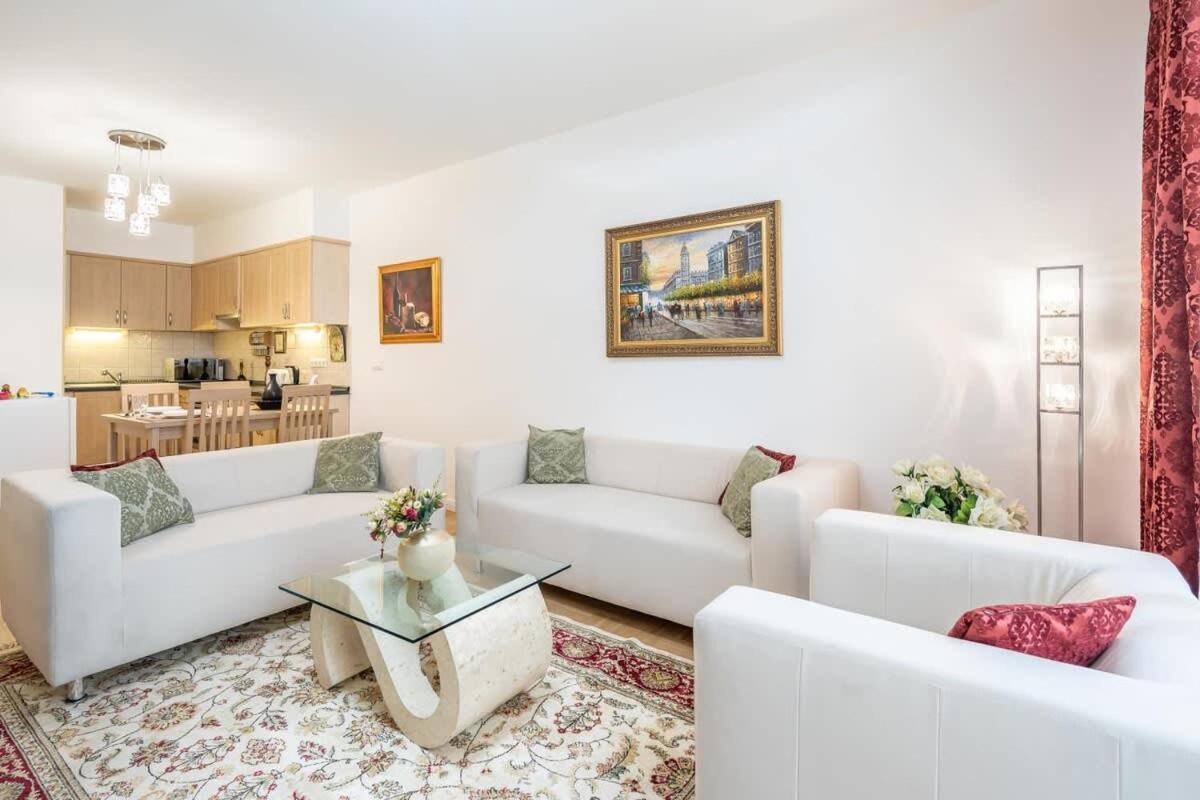 Homey Apartment With Ac And Balcony Budapesta Exterior foto