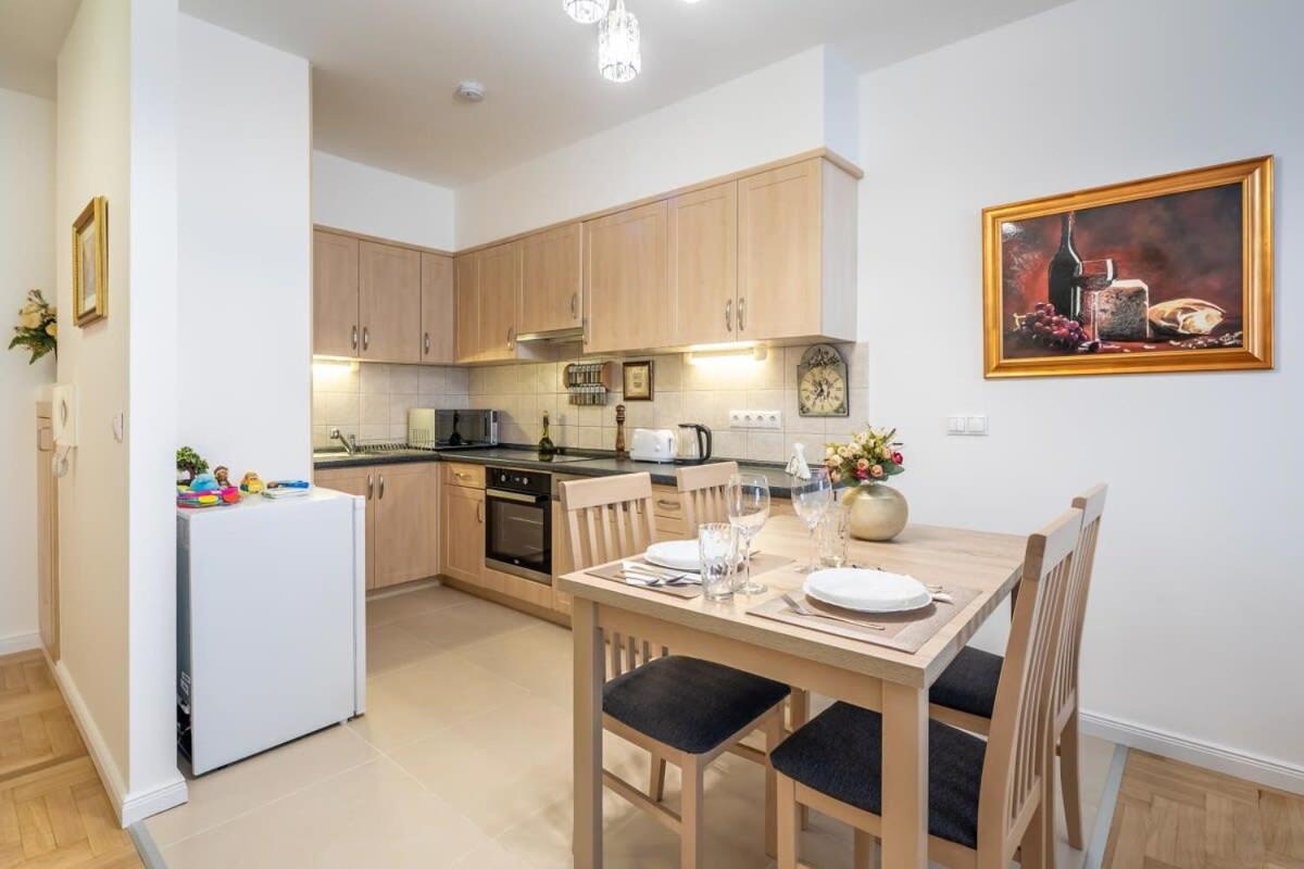 Homey Apartment With Ac And Balcony Budapesta Exterior foto